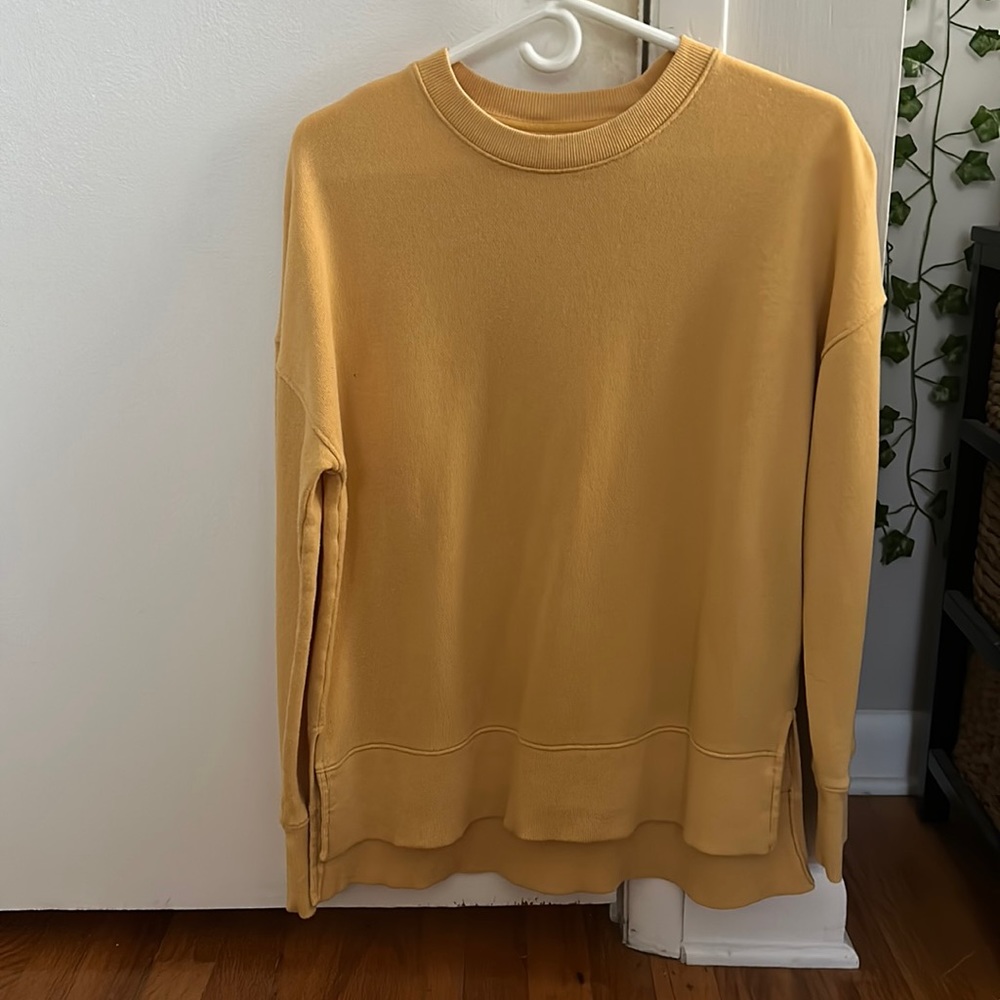 basic sweatshirt